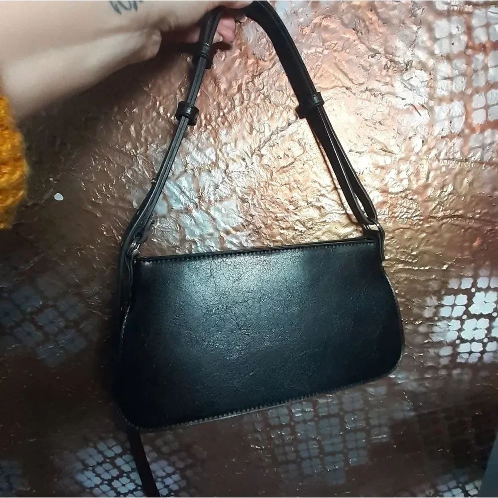 Zara Minimalist Black Faux Leather Shoulder Bag - Picture 15 of 16